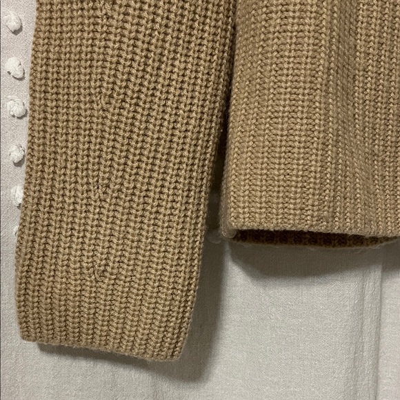 VINCE V-Neck Collared Sweater - Picture 7 of 10